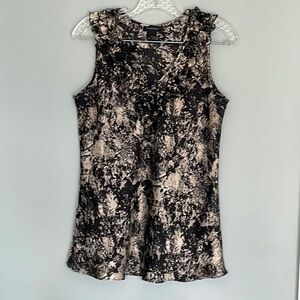 Spense Sleeveless Ruffled V-Neck Top Sz M